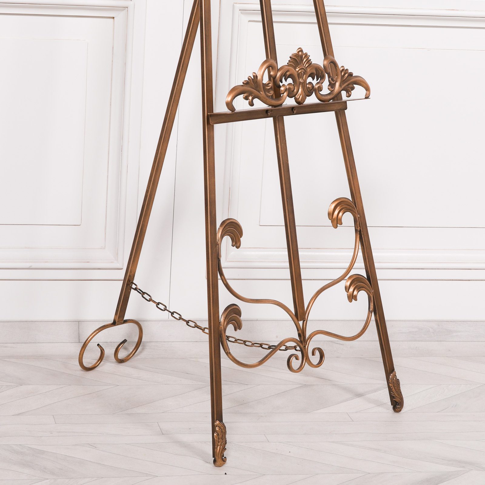 Antiqued Gold Metal Easel 165cm – PRE ORDER ETA of 08/06/24