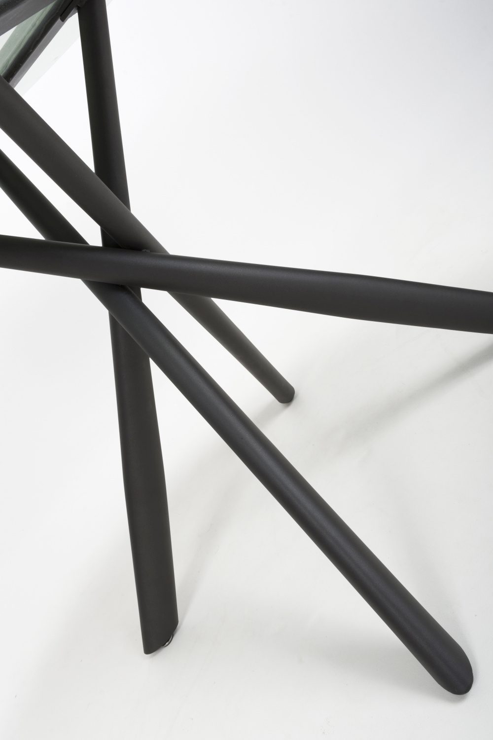 Avesta White Round Dining Table